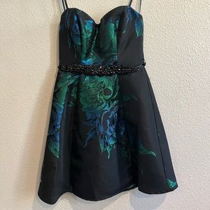 TLC Say yes to the dress formal‎ strapless dress